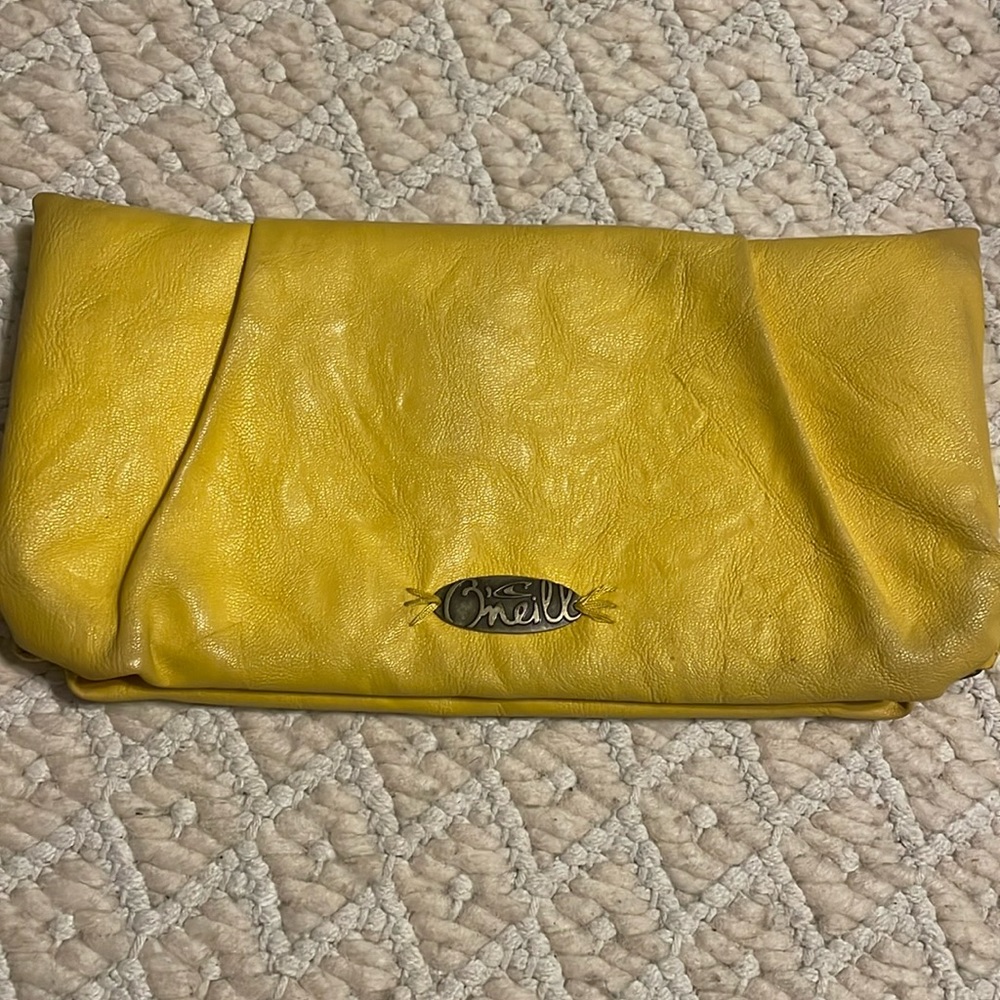 O'NEILL 100% Genuine Yellow Soft Leather wristlet wallet!